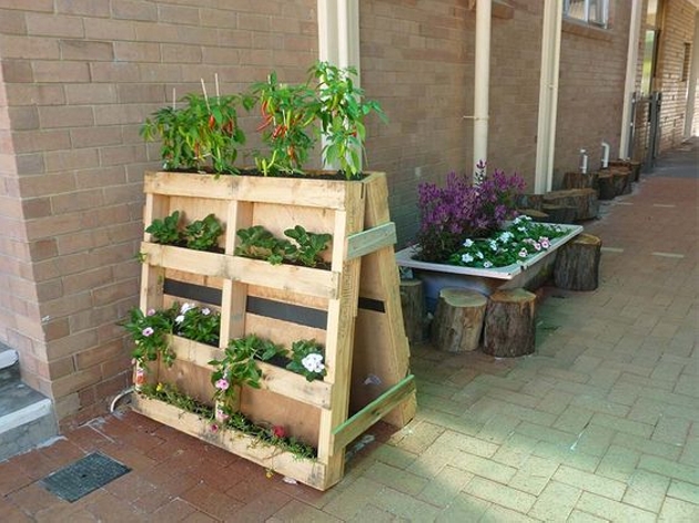 ideas 20 diy pallet Upcycle Wood Pallet  Upcycled  Art Planters